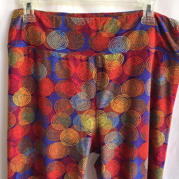LuLaRoe leggings in pretty multicolored circle print, T&C - Picture 1 of 9